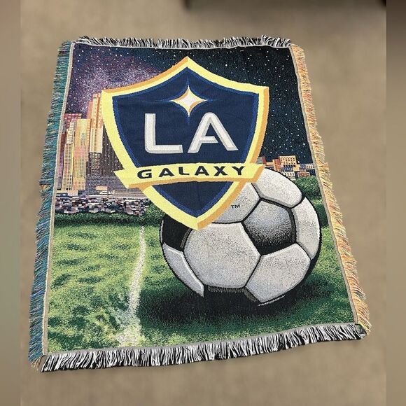 LA Galaxy Soccer Tapestry Throw Blanket Multicolored - Picture 1 of 7